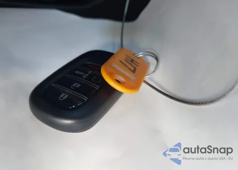 2025 Honda Civic Hybrid Sport/Sport Touring z USA, uszkodzony, nr VIN 2HGFE4F83SH333731